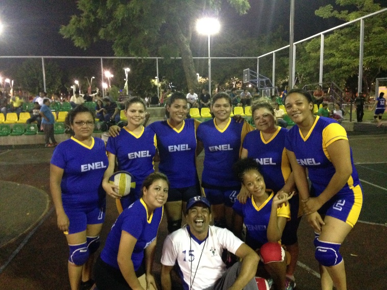 Equipo de Voleibol Luciérnagas de ENEL avanzan en Torneo Interinstitucional
