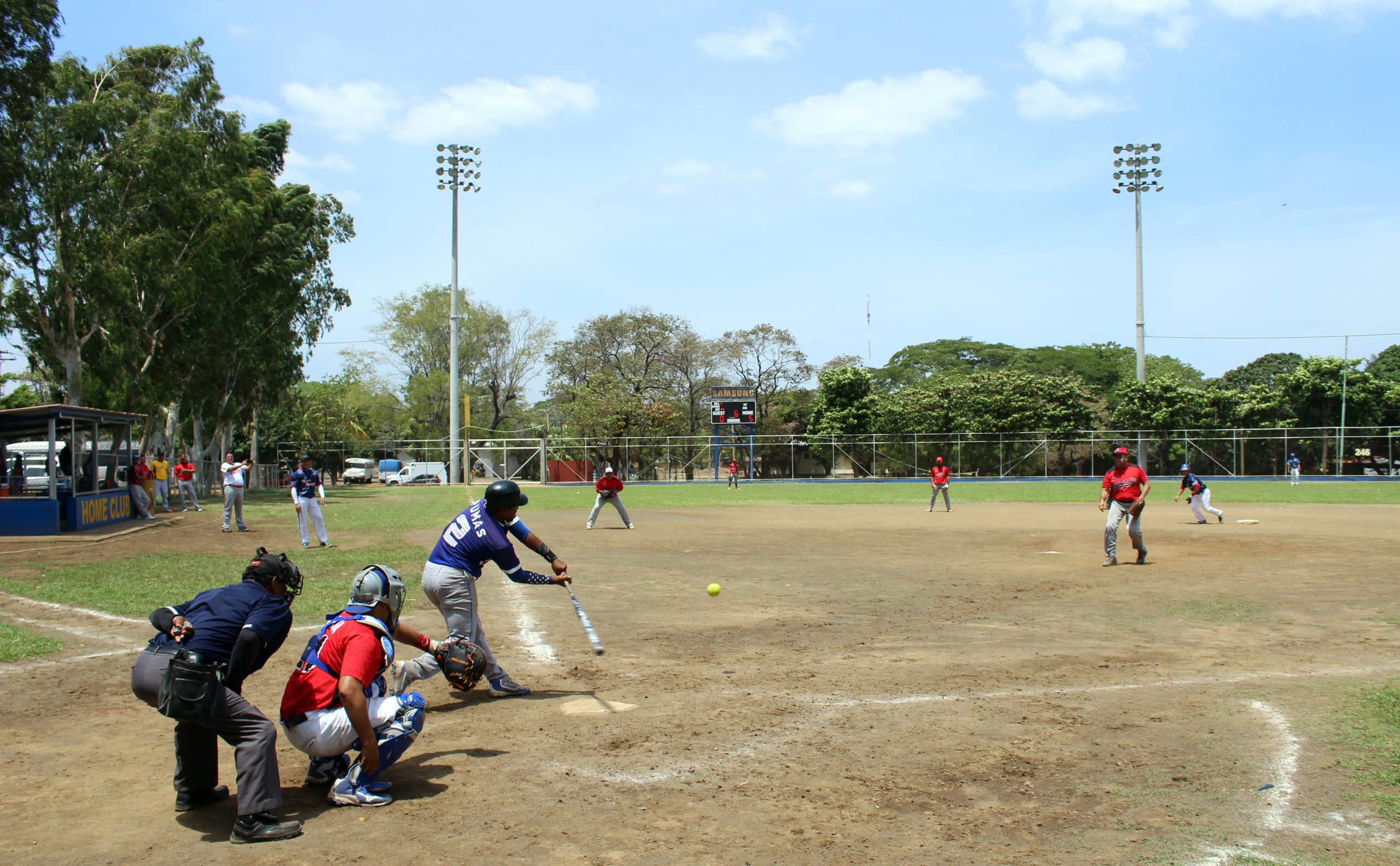 Lee más sobre el artículo Liga Interinstitucional de Softball Lanzamiento Rápido “Juguemos con Energía”