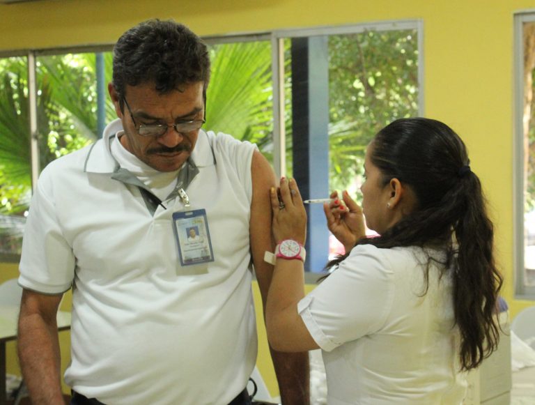 Activa participación en jornada de salud