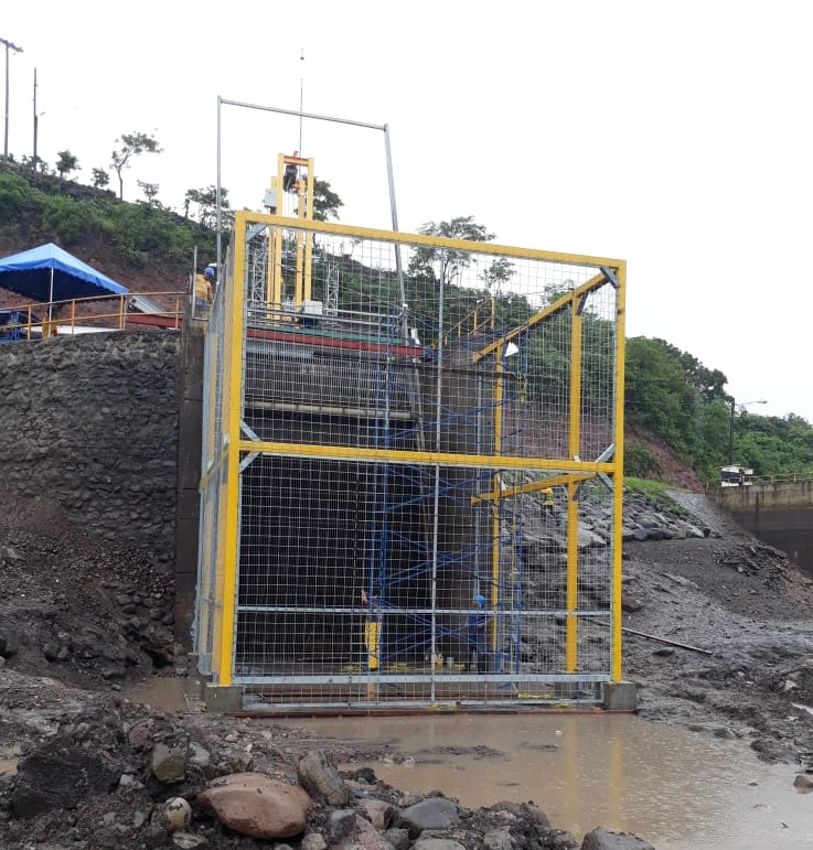 Obras de Protección en Obra de Toma Planta Hidroeléctrica Larreynaga