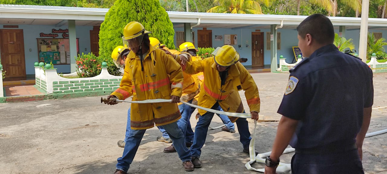 Lee más sobre el artículo Capacitan a Brigadas Bomberiles de Plantas Hidroeléctricas