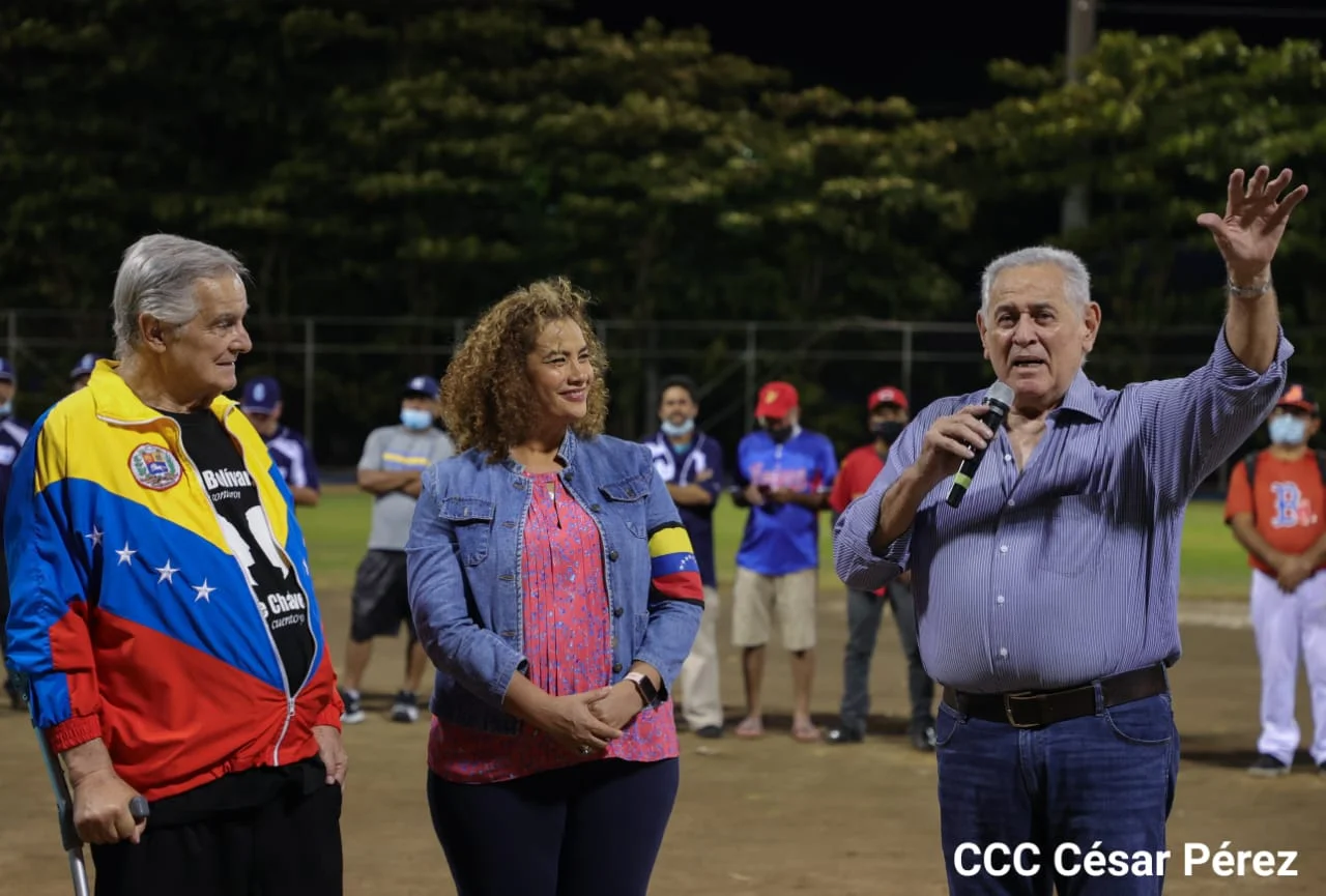 Inauguración del VI Campeonato de Softbol "Amistad de los Pueblos".