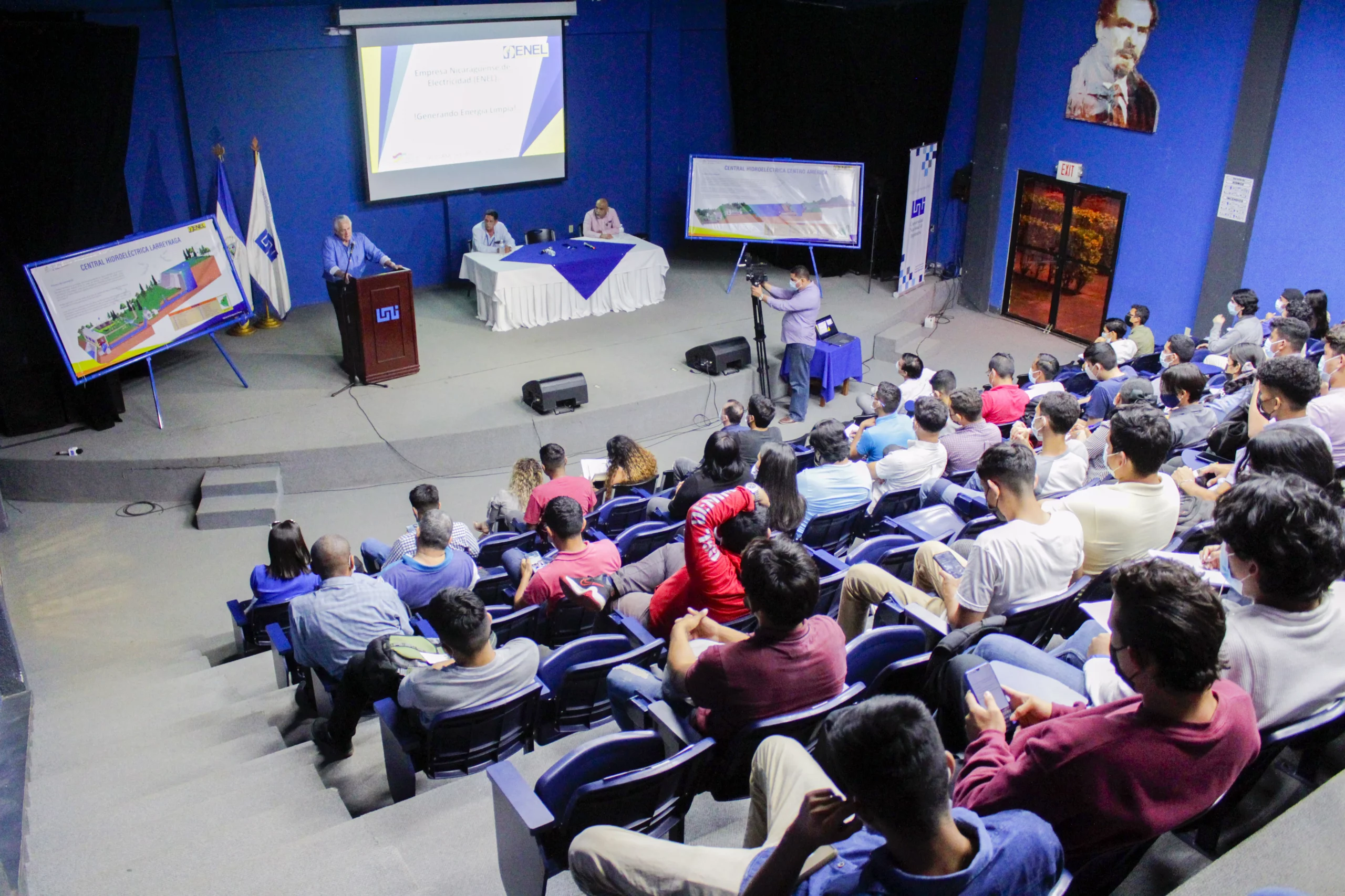 Lee más sobre el artículo Autoridades de ENEL comparten avances de la Producción Eléctrica en Nicaragua en la Conferencia UNI-FEC 2022.